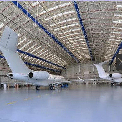 Los marcos de acero prefabricados del espacio de Q235B emparedan el GB gris oscuro para el edificio del hangar del aeroplano