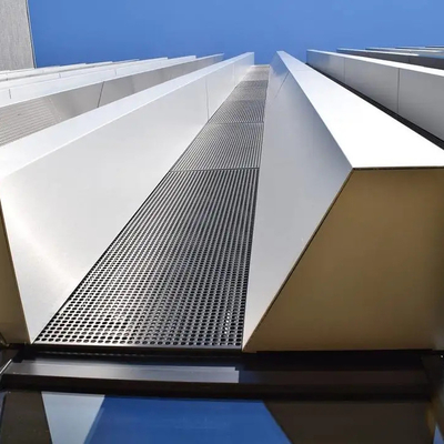 Pared de aluminio portátil 2.5m m del panel de la pared de cortina de la PU de Q355B para el edificio al aire libre