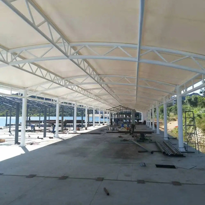 Estructura de la membrana de la tensión Q235 que construye prenda impermeable del tejado de la PU 0.6m m