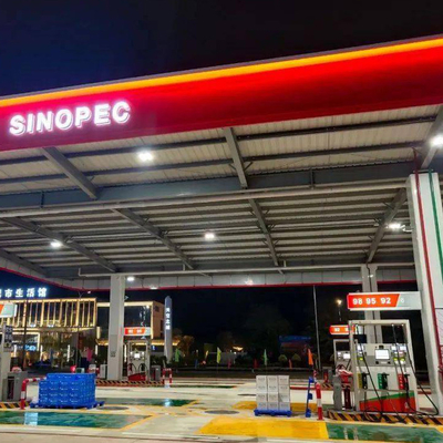 Multi-cuesta modificada para requisitos particulares 50m m prefabricada del tejado del toldo de la gasolinera Q235