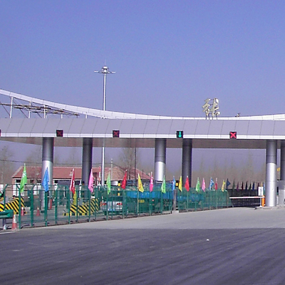 Construcción prefabricada de la plaza de peaje del tejado Q235 del EPS que construye la soldadura modificada para requisitos particulares