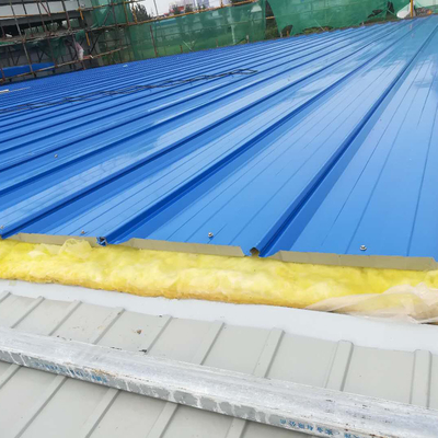 El mantenimiento del tejado del metal del verde Q235 modificó 0.8m m para requisitos particulares para la pared del panel