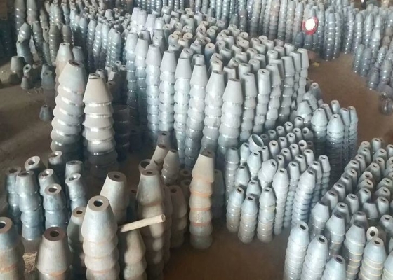 Durabilidad de soldadura de la bola del marco del espacio de la bola del perno de la rejilla de la galvanización de la inmersión caliente Q355