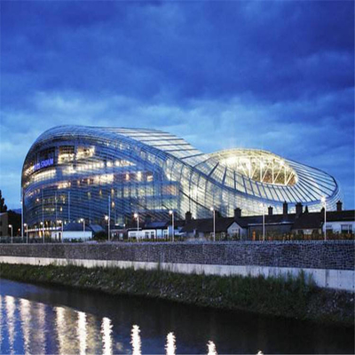 Los GB de Q345 del palmo grande de acero del estadio estructuran el tejado de 50m m con durabilidad fuerte