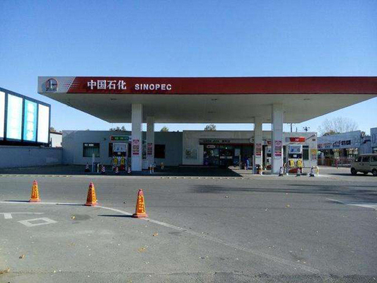 La inmersión caliente del GB Q235 de relleno del toldo prefabricado de la gasolinera galvanizó