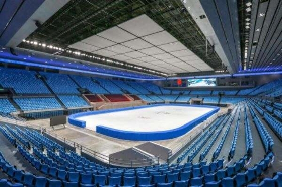 El diseño de la estructura de acero del estadio Q345 atraviesa de largo el tejado de 50m m 0.8m m para el edificio
