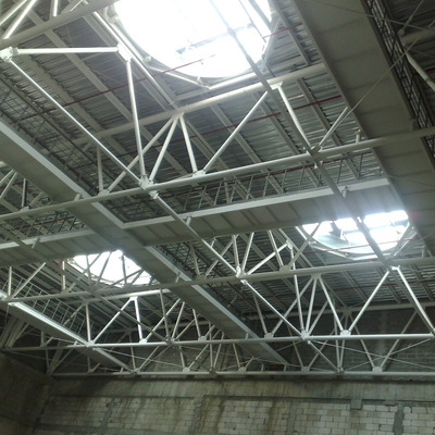 Bragueros de acero del tejado del diseño prefabricado de acero ligero para la construcción de edificios