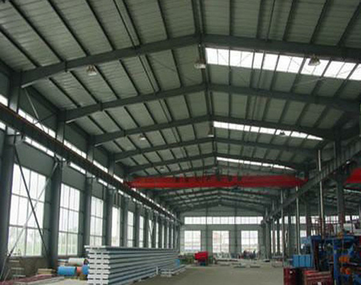 Marcos de portales de acero para almacenes prefabricados.