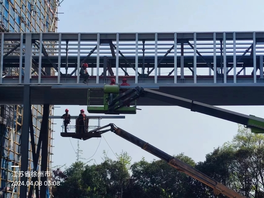 Sistemas de vigas de acero para corredores de aguas pluviales en edificios comerciales Soluciones eficaces para la gestión del agua