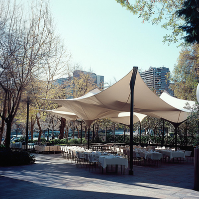 Estructura de membrana de tensión para comidas al aire libre Soluciones resistentes a las condiciones climáticas