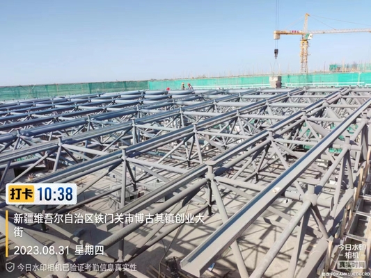 Construcción prefabricada con estructura de acero