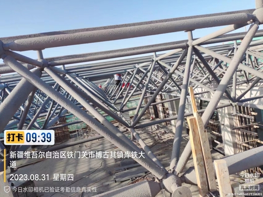 Construcción prefabricada con estructura de acero